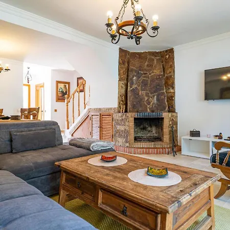 4 Bedroom Gorgeous In * Marbella