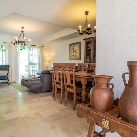 Holiday home 4 Bedroom Gorgeous In *