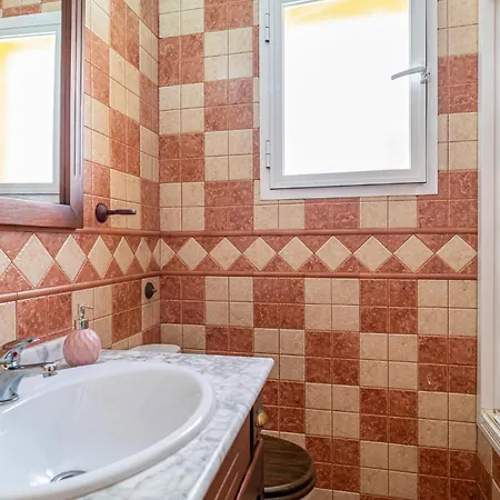 4 Bedroom Gorgeous In * 马尔韦利亚